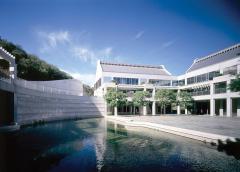 Taper Courtyard showing large pond